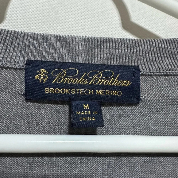 Brooks Brothers Brookstech Merino Wool V-Neck Sweater Pullover Men’s M Gray NICE - Picture 3 of 4